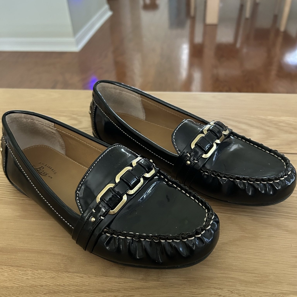 Elegant Black Loafers for Women